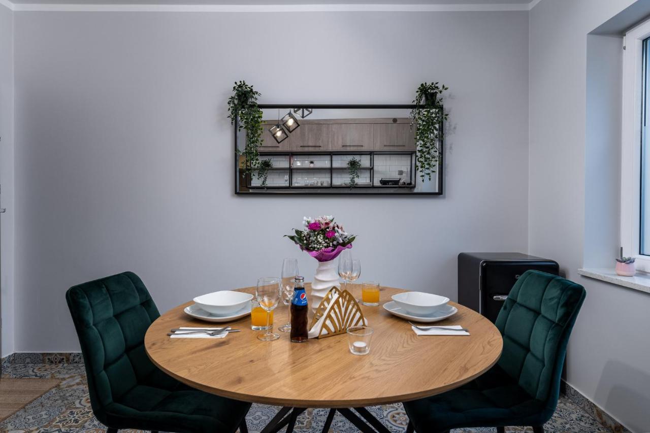 Exclusive Apartment Centrum 2 瓦多维采 外观 照片